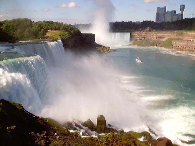 NIAGARSKE VODOPADY Z AMERICKE STRANY